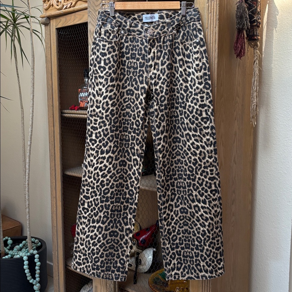 Telepatia Leopard Print Wide Leg Jeans